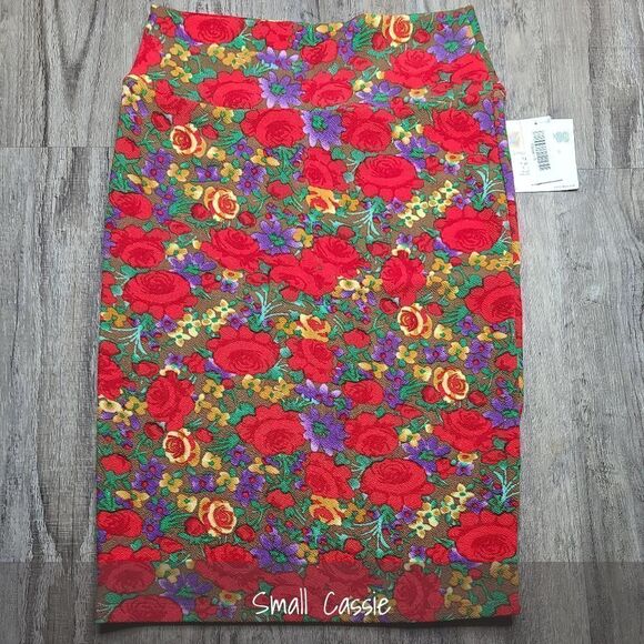 LuLaRoe Cassie Skirt Small Floral NEW - Picture 1 of 2